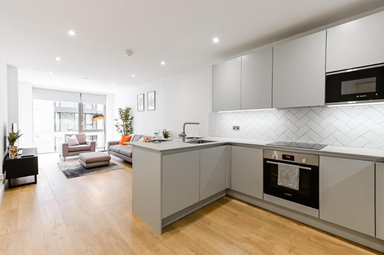 Khayat Homes - The Owelor - Two Bed London Bagian luar foto